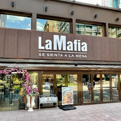La Mafia Se Sienta a la Mesa - caso de éxito Controliza para cadenas de restaurantes
